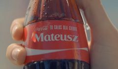 „#DajCałusa” - piosenka Margaret oraz butelki z imionami i zdjęciami reklamują Coca-Colę (wideo)