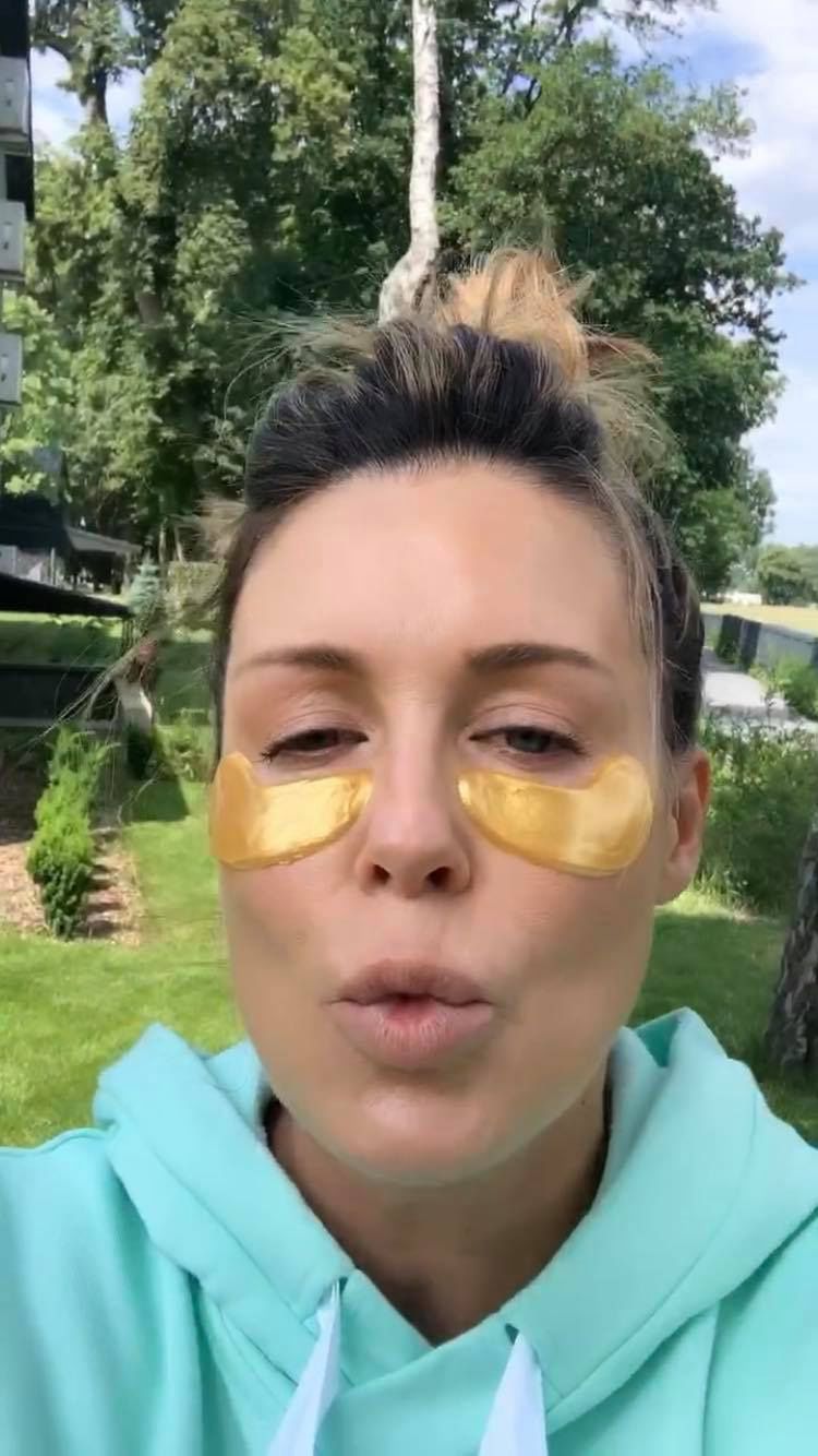 Małgorzata Rozenek na spacerze z Henrykiem i Radosławem