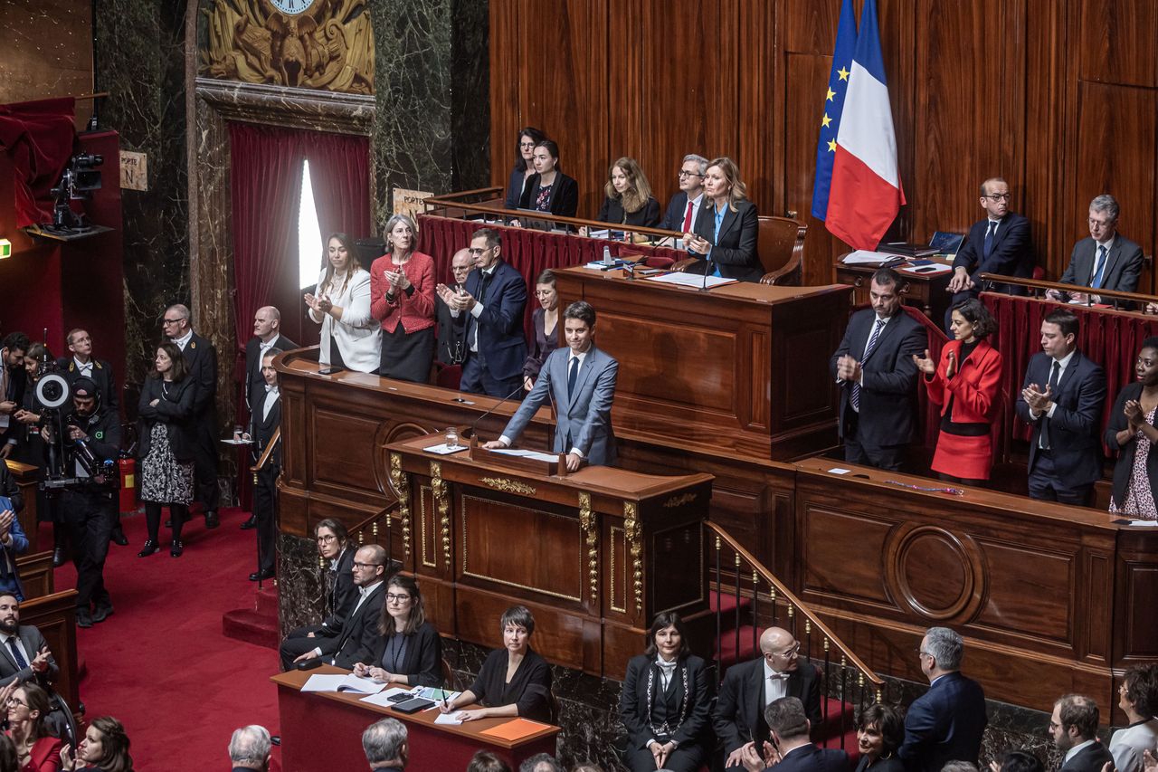 Oczy świata zwrócone na Paryż. Historyczny dzień dla Francji