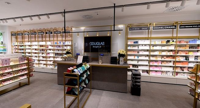 Douglas otwiera nowy koncept perfumerii w Sopocie