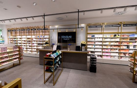 Douglas otwiera nowy koncept perfumerii w Sopocie