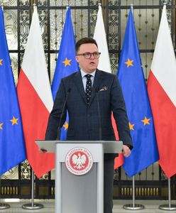 Kary dla polityków PiS. Doszło do pomyłki. Hołownia przeprasza