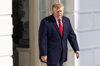 Wizerunkowy problem Trumpa na ostatniej prostej przed wyborami. Są dane o inflacji
