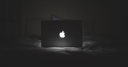 Apple pracuje nad nowym urządzeniem. Czy będzie to laptop z iOS?
