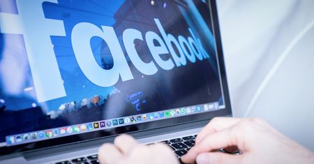 Wkrótce zakupy w sklepach prosto z Facebooka – Zuckerberg bawi się w Amazona