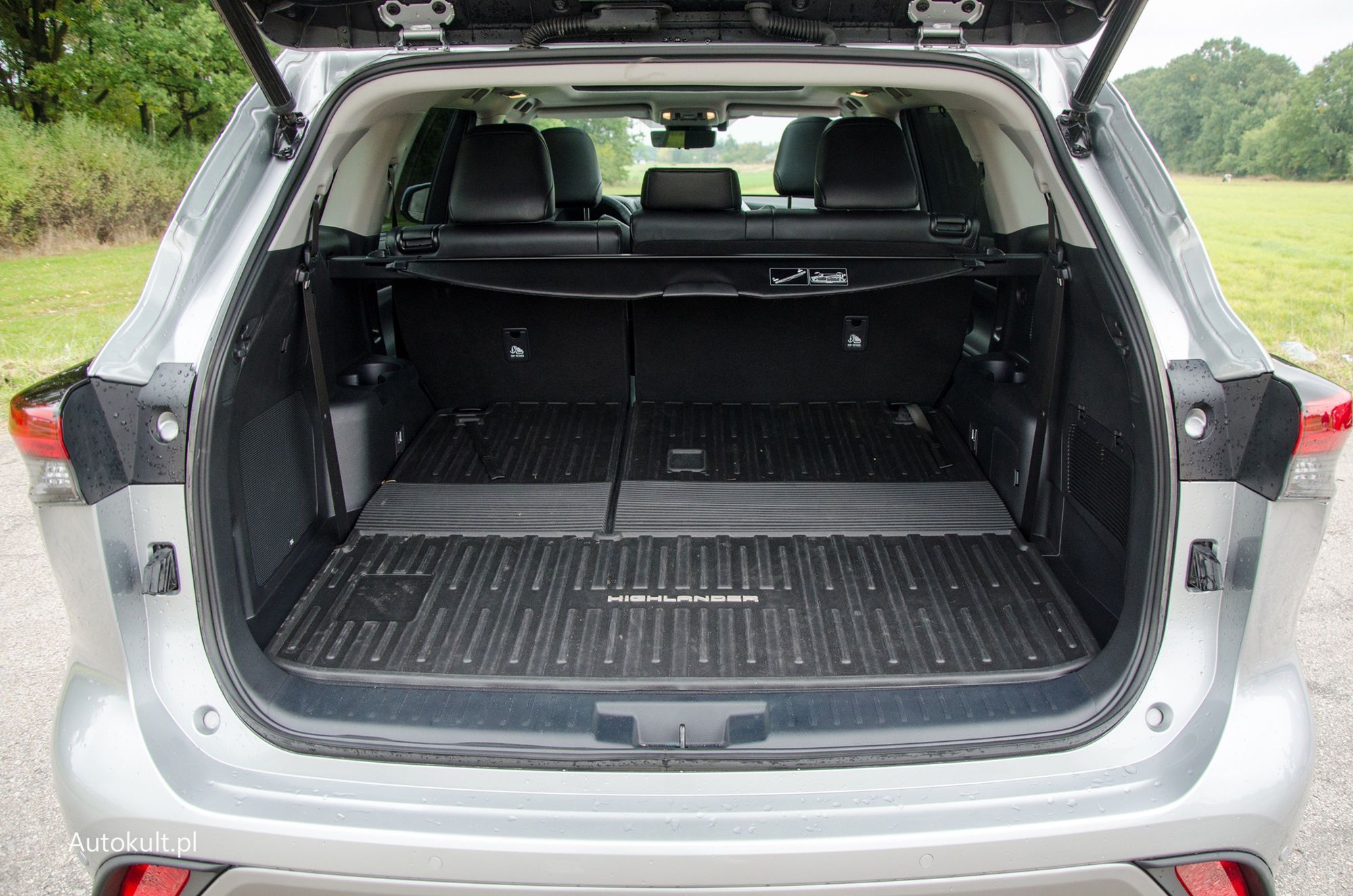 Ford Explorer vs. Toyota Highlander