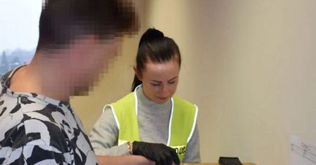 Szok w Wielkopolsce. Zobacz, co miał w ustach 25-letni kierowca