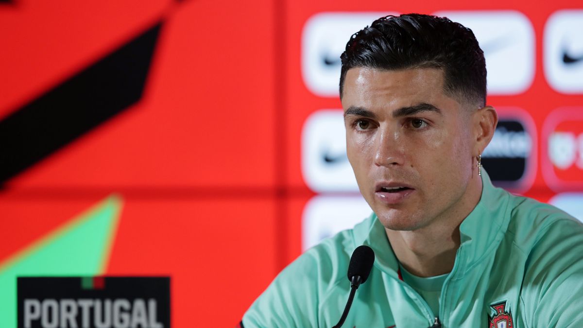 Portugal's player Cristiano Ronaldo attends a press conference at Dragao stadium in Porto, Portugal, 28 March 2022. Portugal will face North Macedonia in their FIFA World Cup Qatar 2022 play-off qualifying soccer match on 29 March 2022. EPA/ESTELA SILVA Dostawca: PAP/EPA.