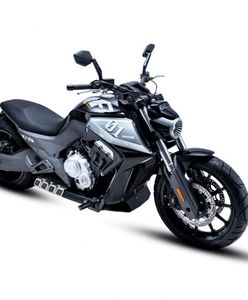 Benda LFC 700, czyli "chiński Diavel", już w sprzedaży. Wkrótce trafi do Europy