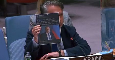 Pokazał to całemu światu. Ma radę dla Rosjan