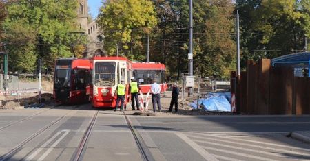 Nastolatkowie weszli pod tramwaj. Wstrząsające nagranie