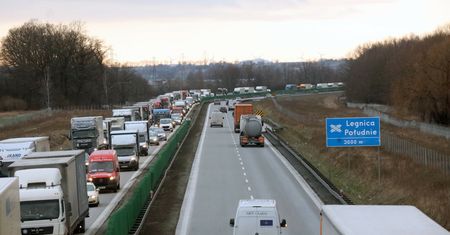 Ruszyli z Niemiec do Polski na święta. Zaczynają się korki
