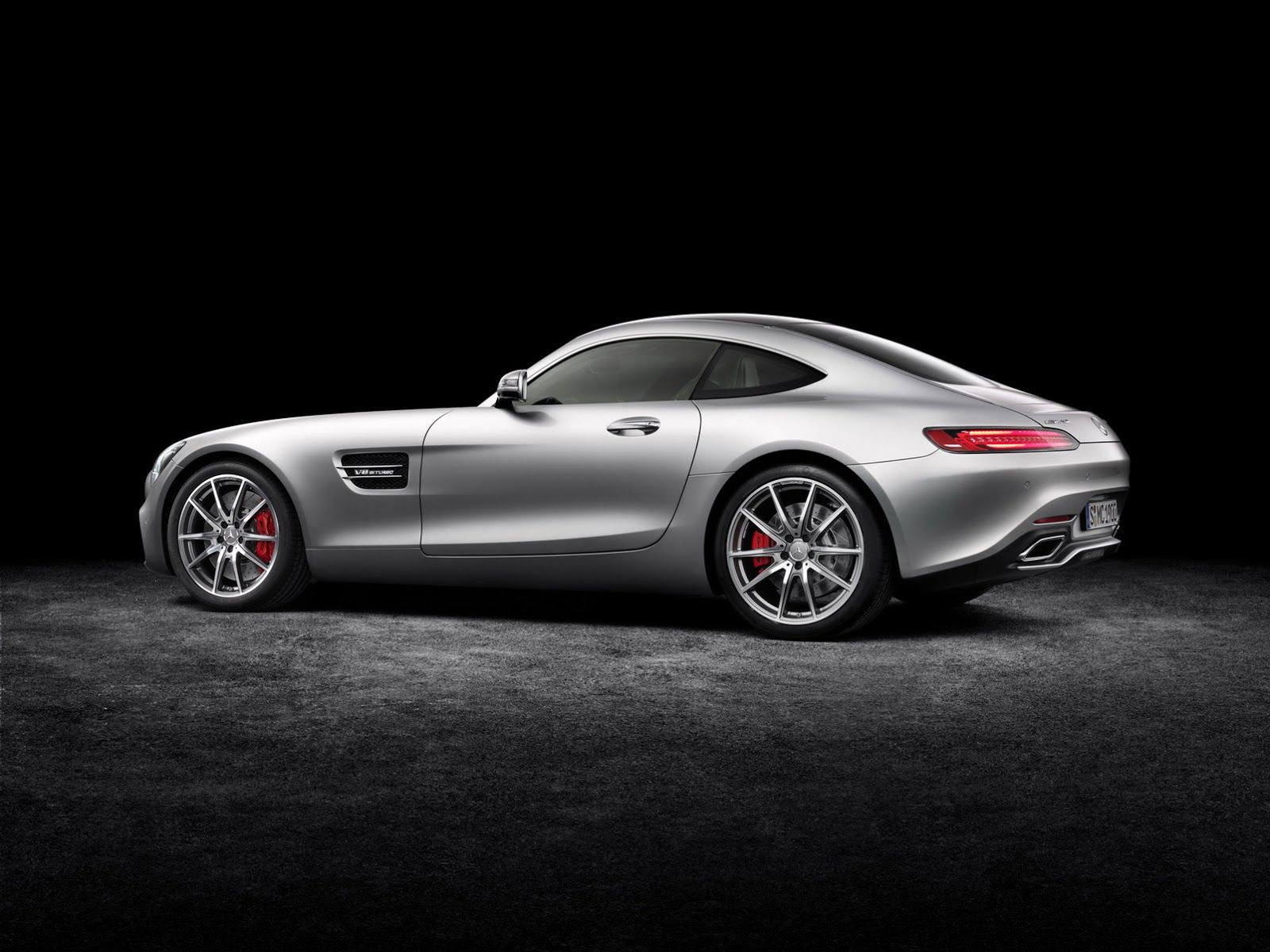 Mercedes-AMG GT na ponad 180 zdjęciach! 130