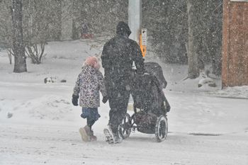 Śnieg wraca do Polski. Początek 29 grudnia. "Totalny paraliż"