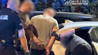 Atak ostrym przedmiotem na Białołęce. Jedna osoba w stanie ciężkim. Dwie osoby do dyspozycji policji
