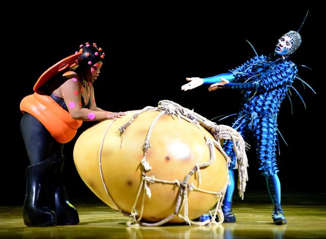 Cirque Du Soleil Presents 'OVO' At Manchester ArenaMANCHESTER, ENGLAND - SEPTEMBER 26:  The cast of Cirque Du Soleil 'OVO' during their premiere performance at Manchester Arena on September 26, 2018 in Manchester, England.  (Photo by Shirlaine Forrest/WireImage)Shirlaine Forrestmanchester