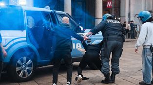 Nawoływał do protestów we Włoszech. Dotarli do autora wpisów