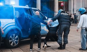 Nawoływał do protestów we Włoszech. Dotarli do autora wpisów