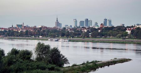Pogoda w Warszawie. Prognoza na poniedziałek 1 grudnia. Chłodno i bez opadów