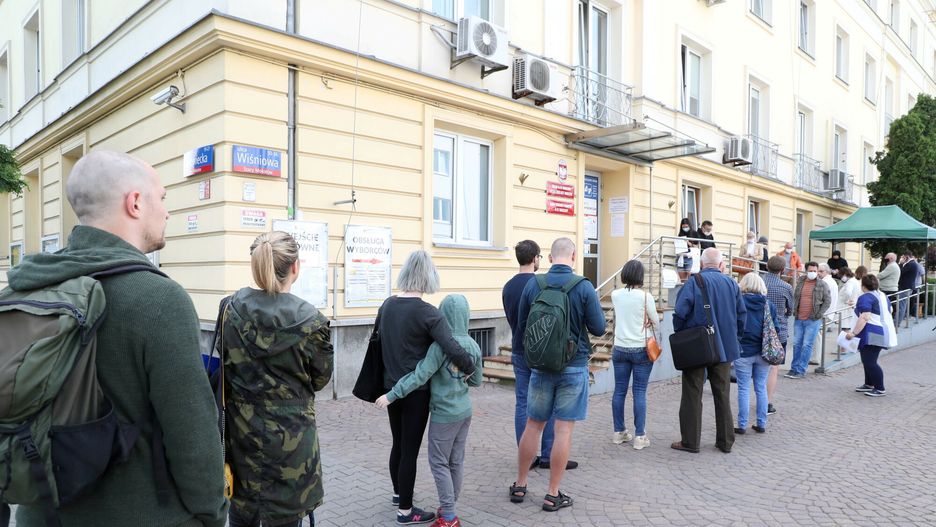 Wybory parlamentarne już 15 października