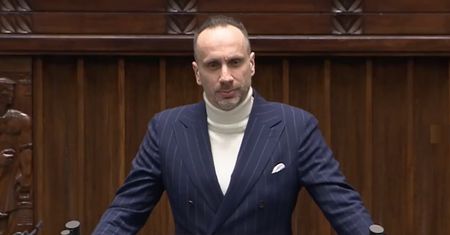 Janusz Kowalski szuka Donalda Tuska. "Gdzie jest premier?"