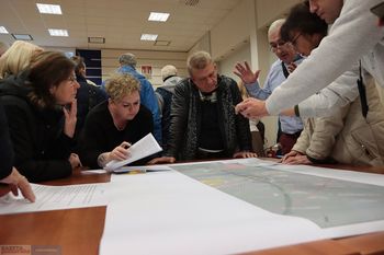 Warunki zabudowy na nowych zasadach. Z wnioskami lepiej się pospieszyć, a kolejki w urzędach rosną