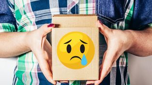 Pułtusk: 77-latek oszukany metodą "na paczkę za pobraniem"