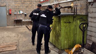 Karuzela VAT. KAS wykryła pośrednika