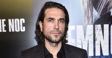 Marcin Dorociński bez koszulki na czerwonym dywanie w Cannes [ZDJĘCIE]