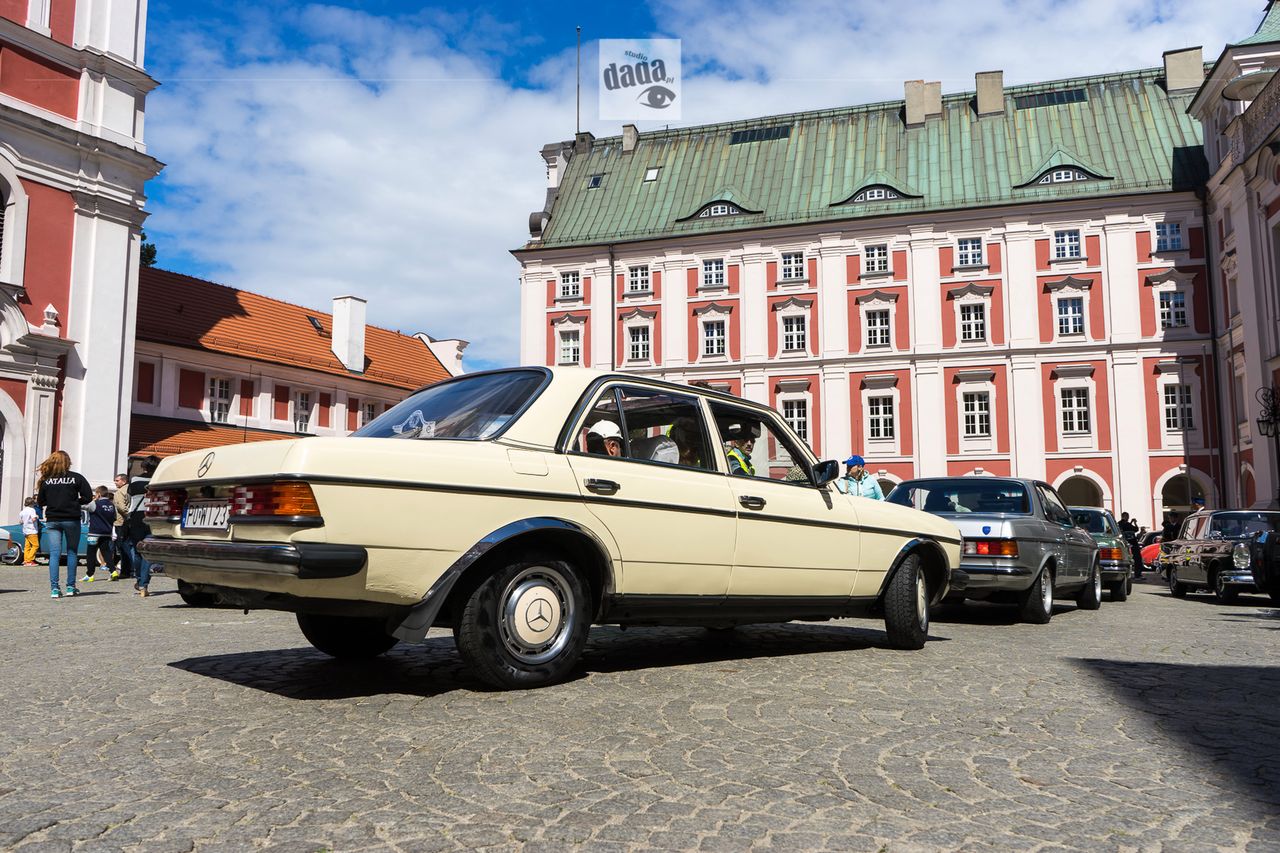 Mercedes W123