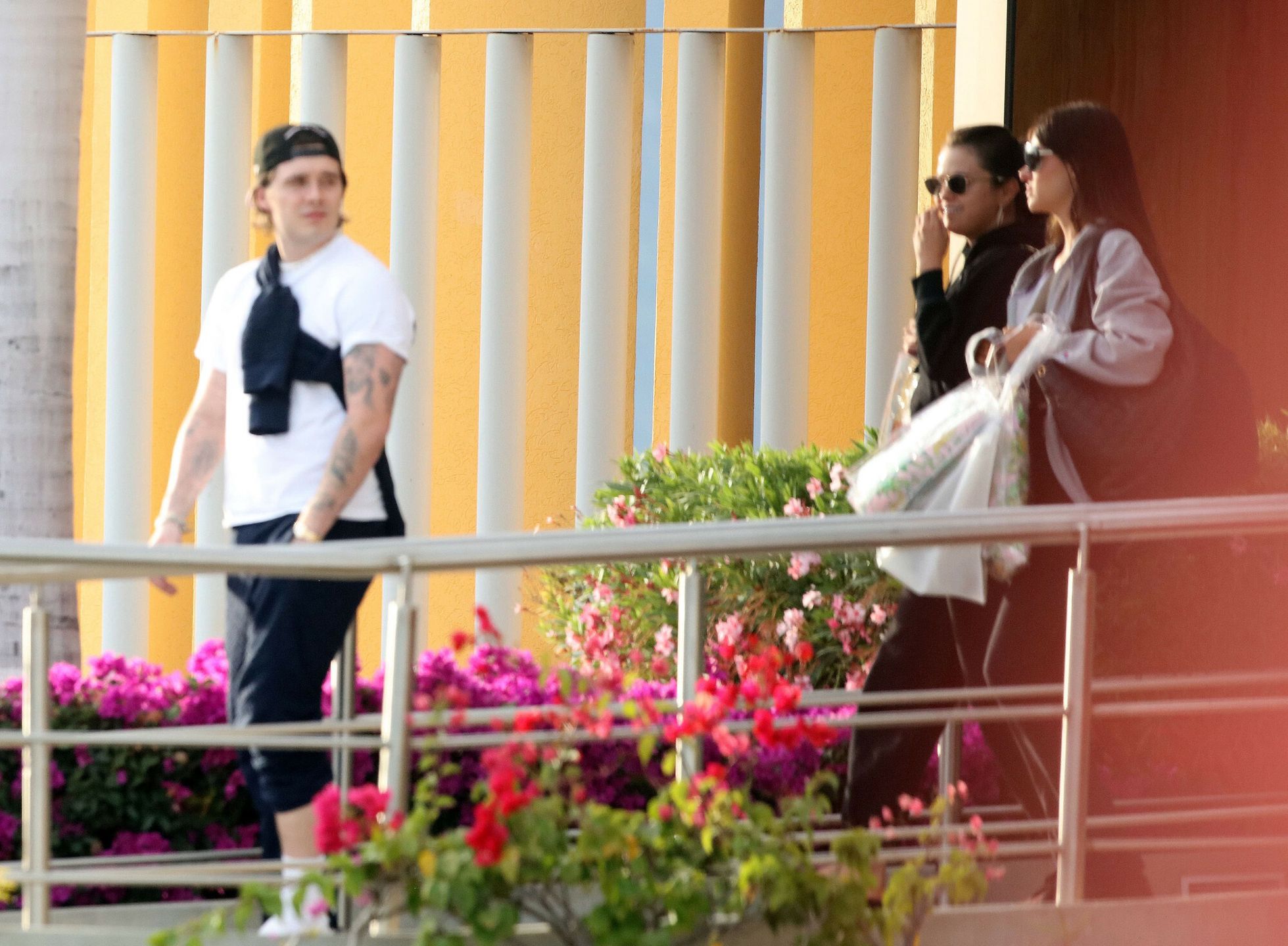 Brooklyn Beckham, Selena Gomez i Nicola Peltz w Meksyku