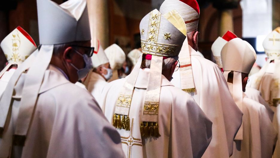 Odnowienie Aktu Po?wi?cenia Narodu Polskiego Sercu Jezusa11.06.2021 Krakow Msza Swieta w Bazylice Najswietszego Serca Pana Jezusa z okazji 389. Zebrania Plenarnego  Konferencji Episkopatu Polski    fot. Beata Zawrzel/REPORTERBeata Zawrzel/REPORTER