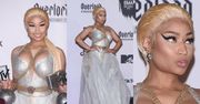 Nicki Minaj triumfuje na MTV EMA w srebrnej kreacji Versace