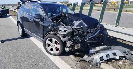 Przegapiła zjazd na ekspresówce i zaczeła cofać. Kobieta doprowadziła do karambolu na S12. Samochody najeżdżały na siebie jeden po drugim
