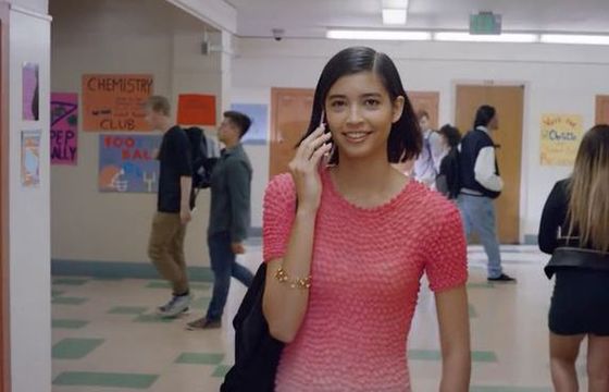 Motorola w nostalgicznej reklamie zapowiada powrót telefonu Moto Razr (wideo)