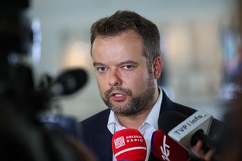"Jedni grillują, inni pracują". PiS zapowiada nową inicjatywę