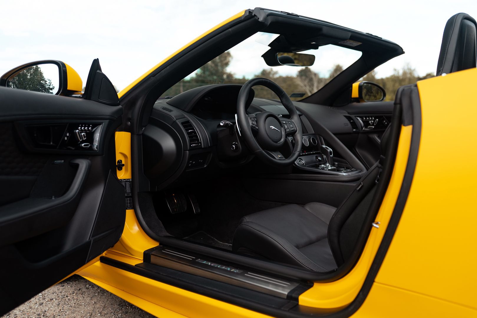 Jaguar F-Type R Convertible