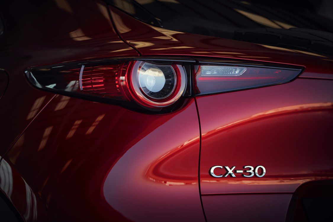 Mazda CX-30 powoli wchodzi na polski rynek. Czekamy na cenę