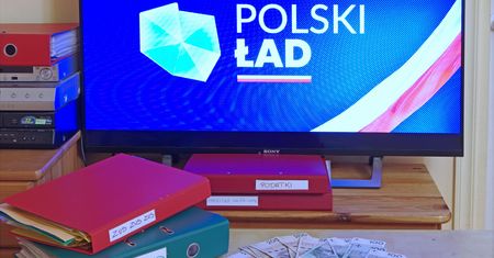 Polski (nie)Ład? Miażdżące wyniki sondażu o zarobkach Polaków