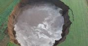 Meksyk. W ziemi powstała gigantyczna dziura. Wciąż się powiększa