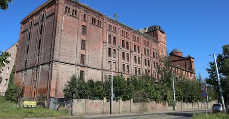 Luksusowy hotel zamiast "straszydła". Konserwator wydał zgodę