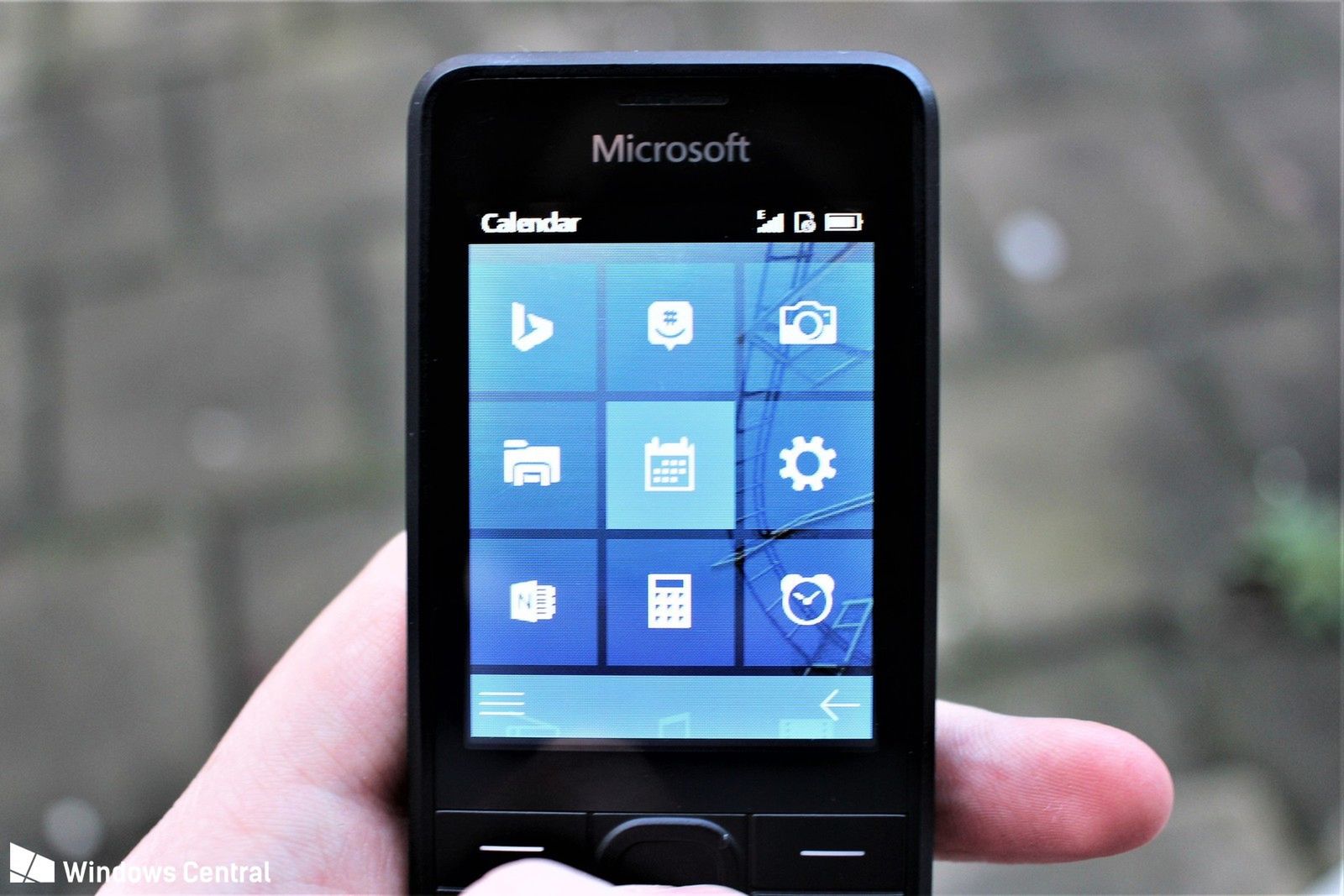 Anulowana komórka Microsoftu z interfejsem à la Windows. Wyciekł prototyp 2