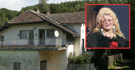 Dom Violetty Villas popadł w ruinę. To po latach stało się z jej zwierzętami