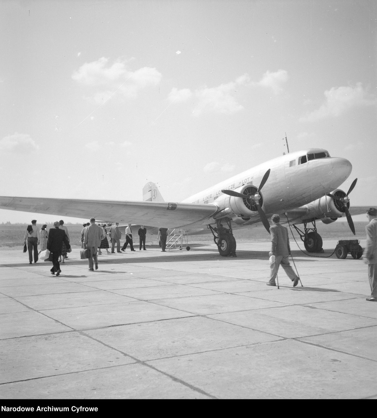 Samolot Lisunow Li-2T Polskich Linii Lotniczych LOT. Zdjęcie 