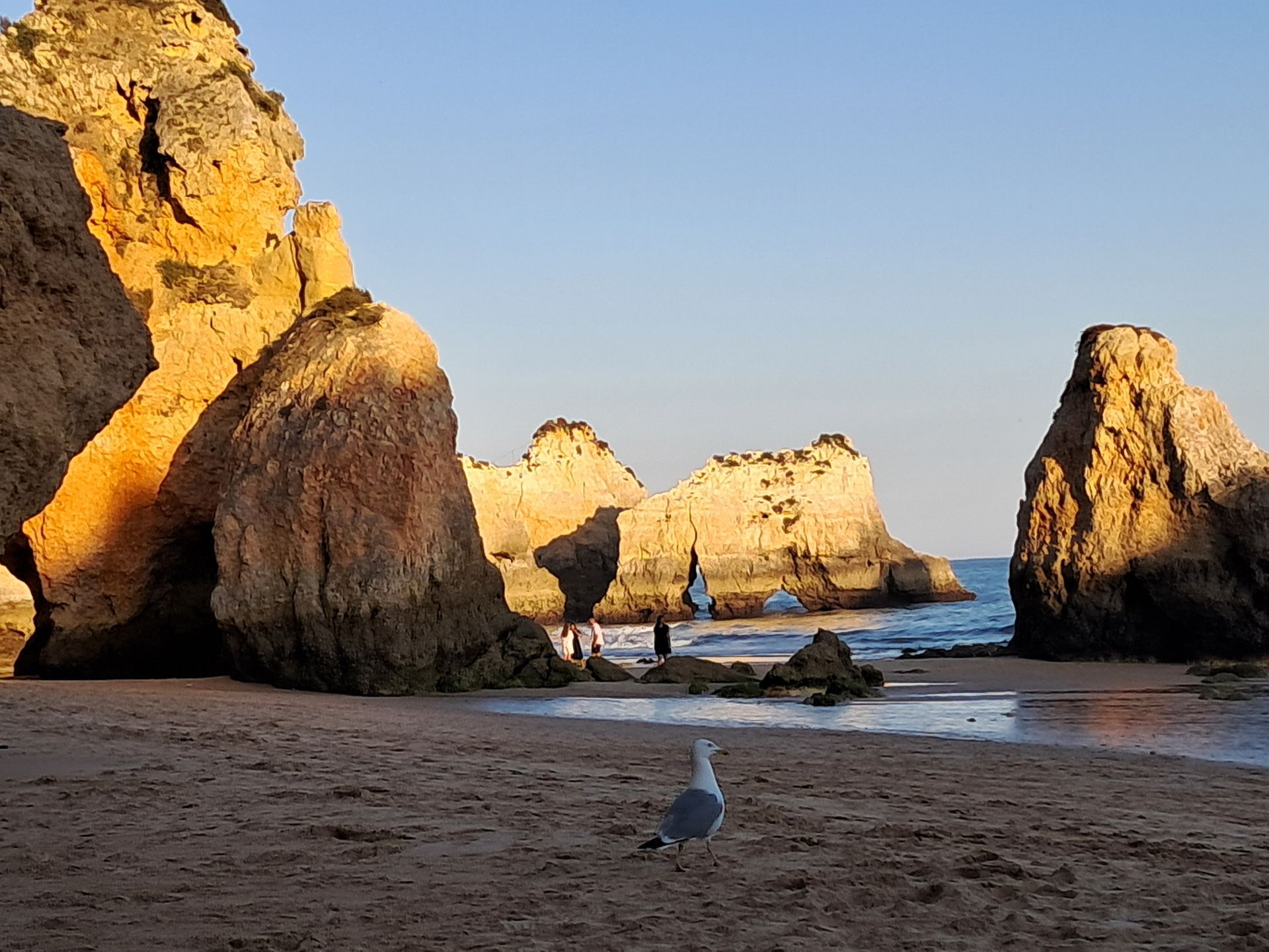 Praia dos Tres Irmaos - cud natury na portugalskim wybrzeżu