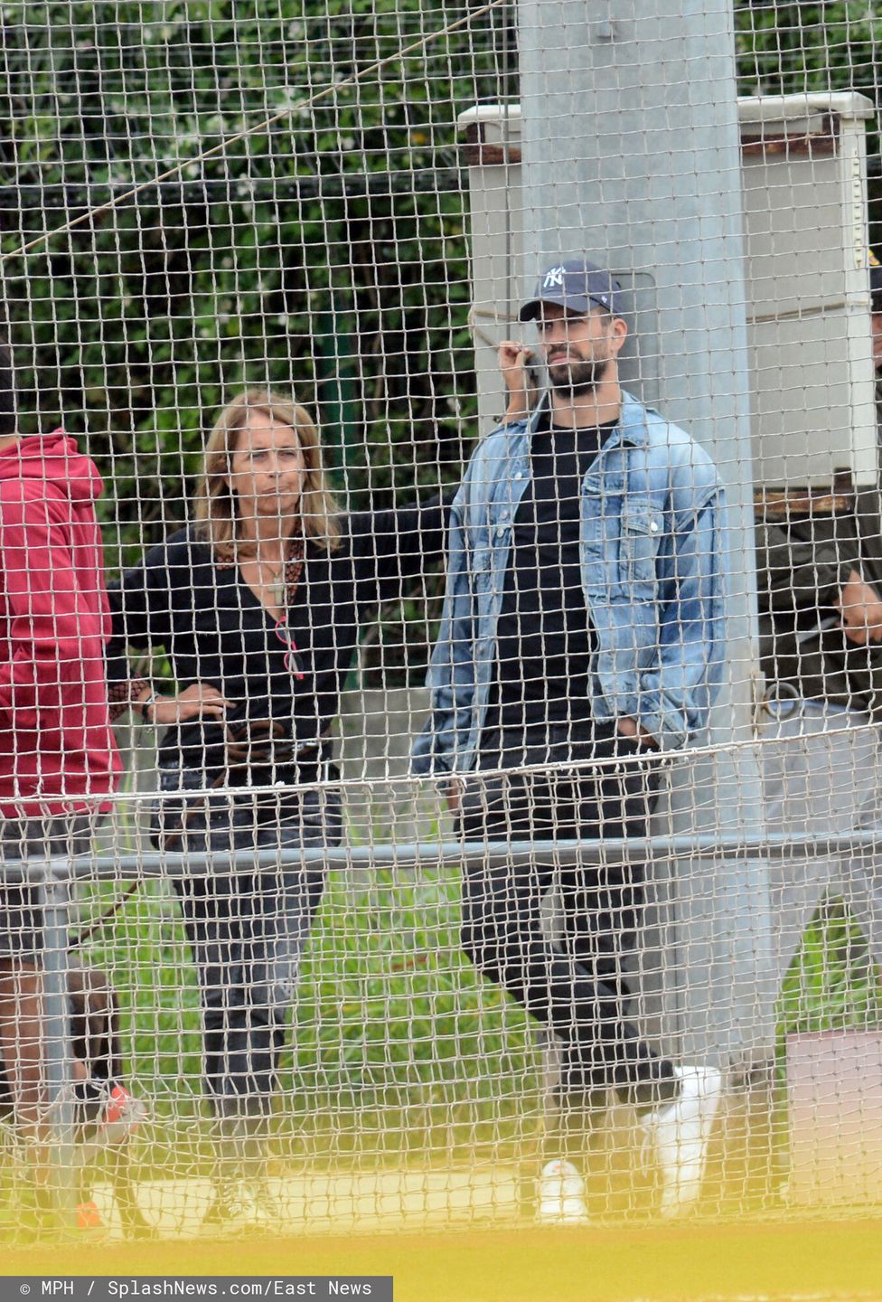 Shakira i Gerard Pique spotkali się na meczu syna