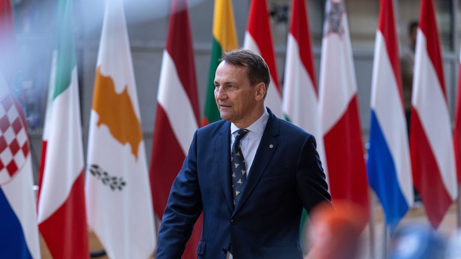 BRUSSELS, BELGIUM - MAY 20: Radosław Sikorski, Minister of Foreign Affairs of Poland, arrives at the European Council headquarters during the meeting of Foreign Affairs Ministers on May 20, 2025 in Brussels, Belgium. Today's EU's Foreign Affairs Council meeting includes a session with EU Defense Ministers to discuss military support for Ukraine. (Photo by Omar Havana/Getty Images)