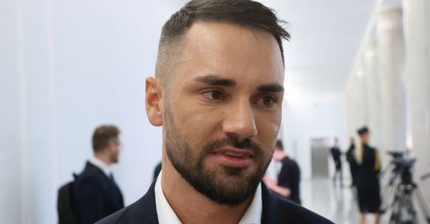 Lewica - Pudelek.pl - Plotki, Gwiazdy, Sensacja - Pudelek