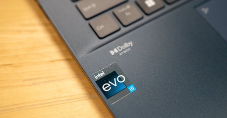Ekosystem jak u Apple na laptopie z Windows? Intel Unison to potrafi