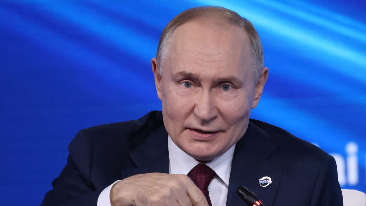 SOCHI, RUSSIA - OCTOBER 2: (RUSSIA OUT) Russian President Vladimir Putin speaks during an annual plenary session of the Valdai Discussion Club, on October 2, 2025 in Sochi, Russia. The Valdai Discussion Club is a Moscow-based think thank bringing together Russian and Foreign pro-Kremlin political scientists and thinkers each year. It is named after Lake Vladai where the first conference was held in 2004. (Photo by Contributor/Getty Images)